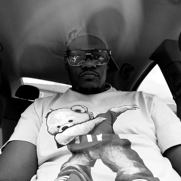 Meet your Posher, Jiggsaw - Picture 1 of 1